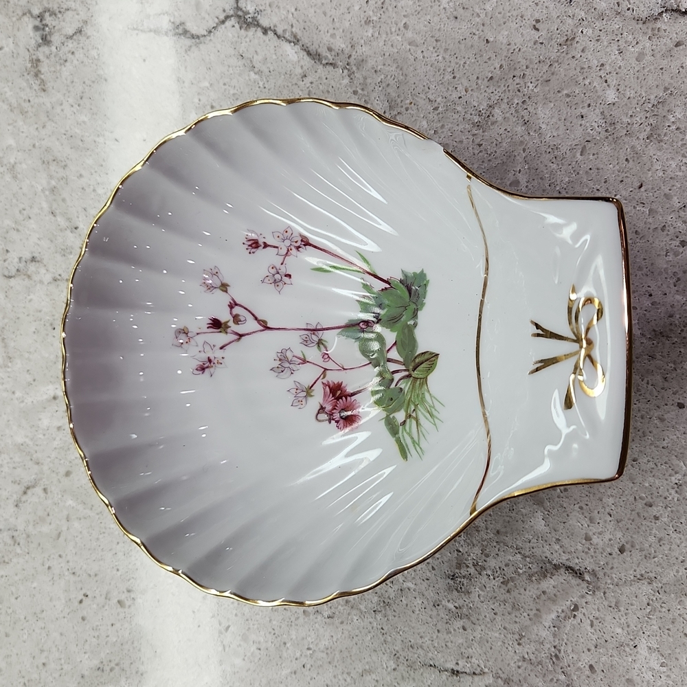 Fine Porcelain Trinket Dish
